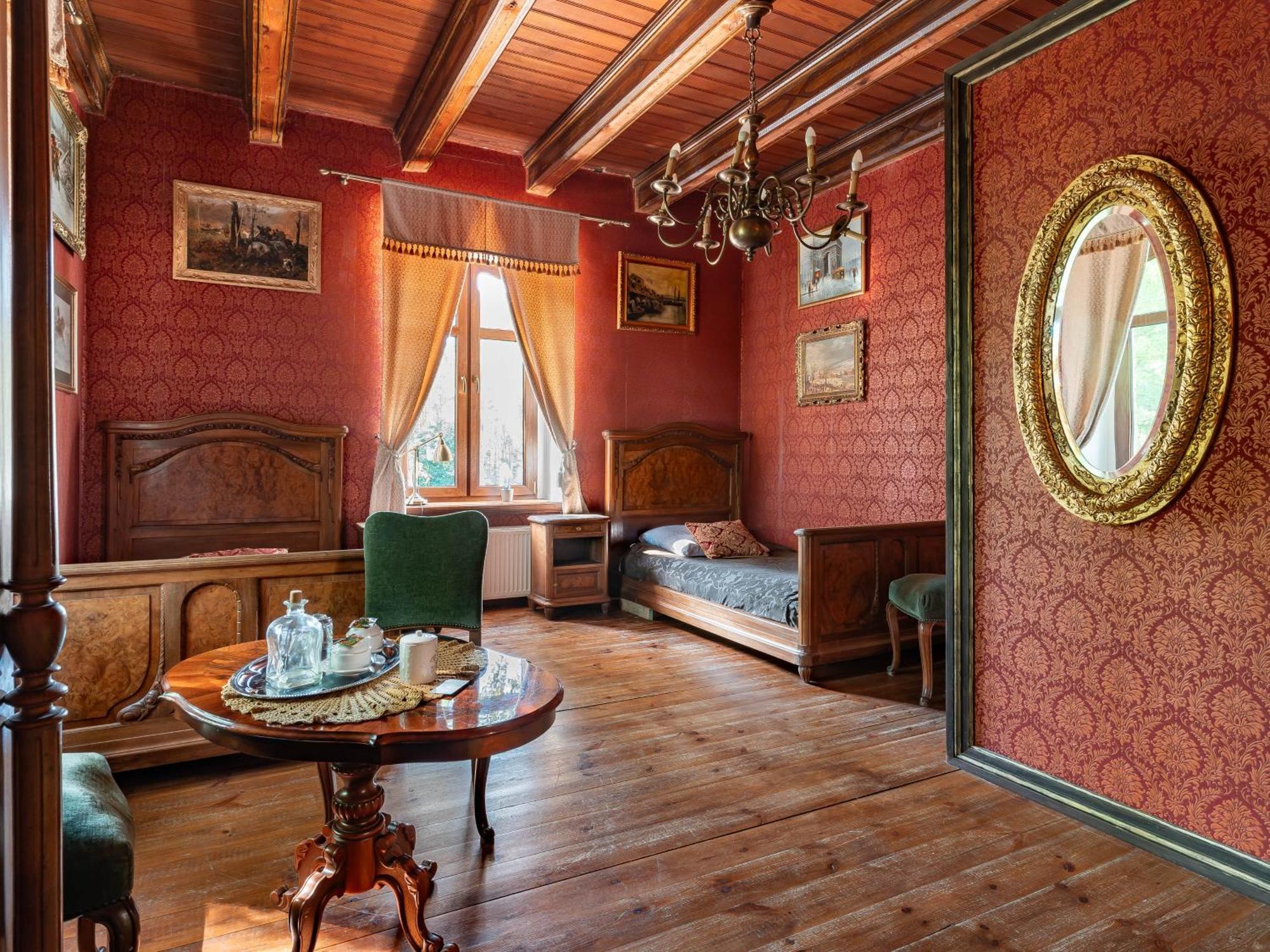 Dwor Mysinek Apartment Grabowiec  Ruang foto